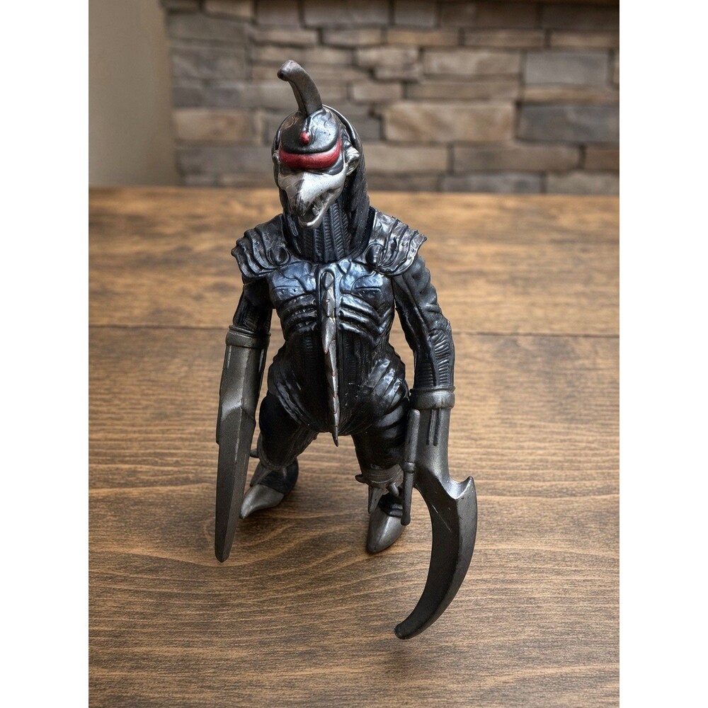 Playmates Godzilla Gigan 7" Action Figure Toy Monster Black Red TOHO 2020